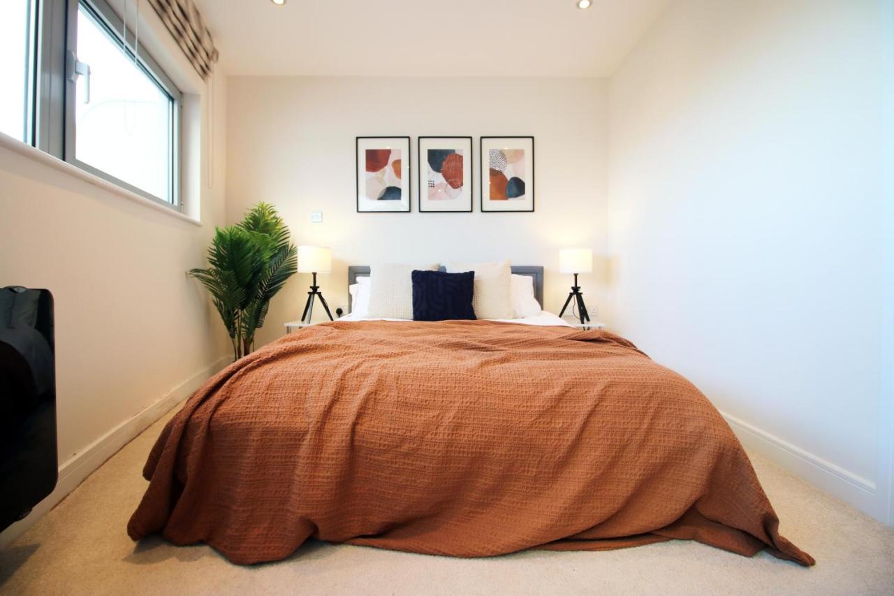קארדיף The Skyline - Luxury City Centre Flat With Designated Parking מראה חיצוני תמונה