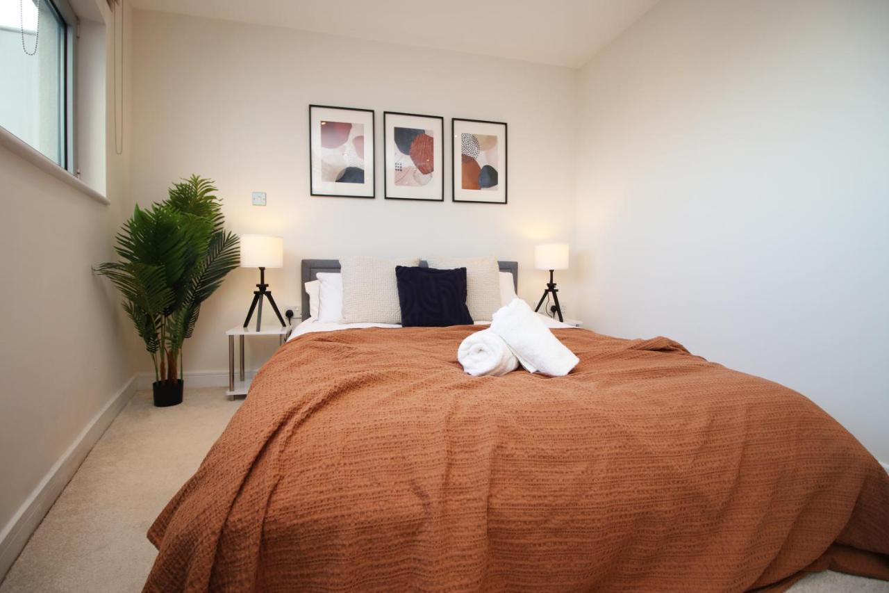 קארדיף The Skyline - Luxury City Centre Flat With Designated Parking מראה חיצוני תמונה