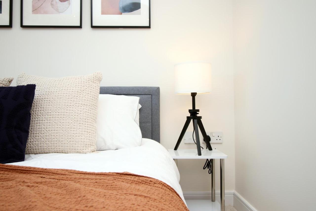 קארדיף The Skyline - Luxury City Centre Flat With Designated Parking מראה חיצוני תמונה