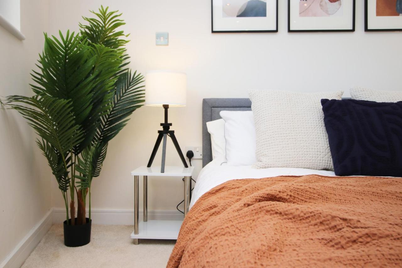 קארדיף The Skyline - Luxury City Centre Flat With Designated Parking מראה חיצוני תמונה