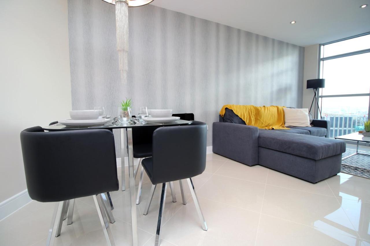 קארדיף The Skyline - Luxury City Centre Flat With Designated Parking מראה חיצוני תמונה