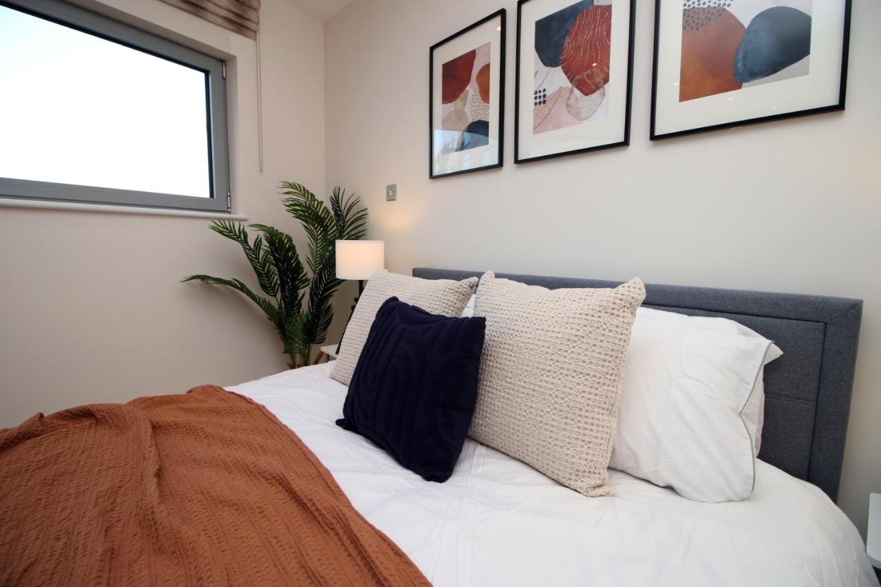 קארדיף The Skyline - Luxury City Centre Flat With Designated Parking מראה חיצוני תמונה